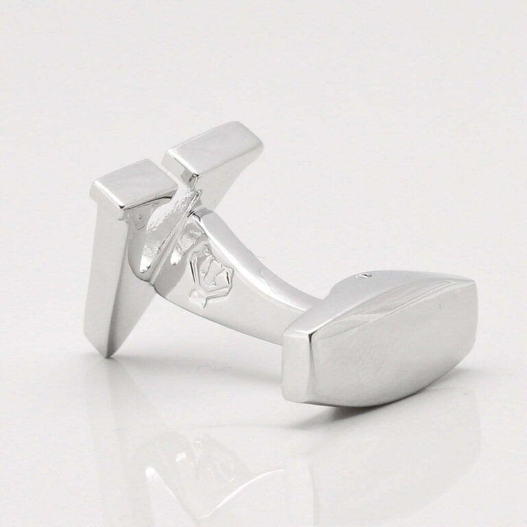 Letter V Cufflink Gallery 1 of 1