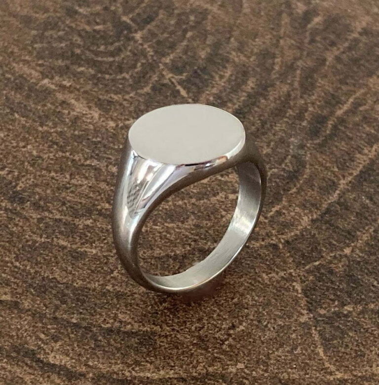 Silver Signet Gallery