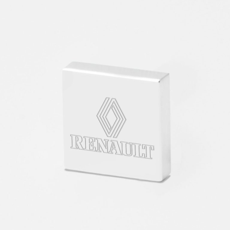 Renault Engraved Car-Lapel-Pin