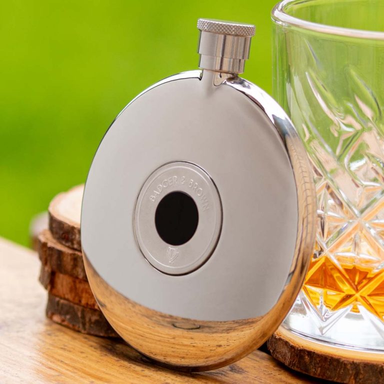 Luxury-Compact-Hipflask-With-Onyx