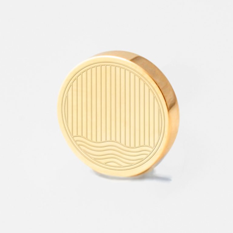 Oxford-United-Football-Engraved-Gold-Lapel-Pin