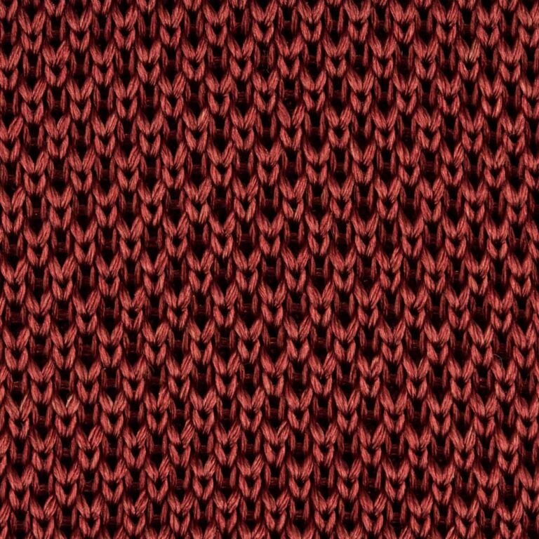 burgundy-knitted-tie