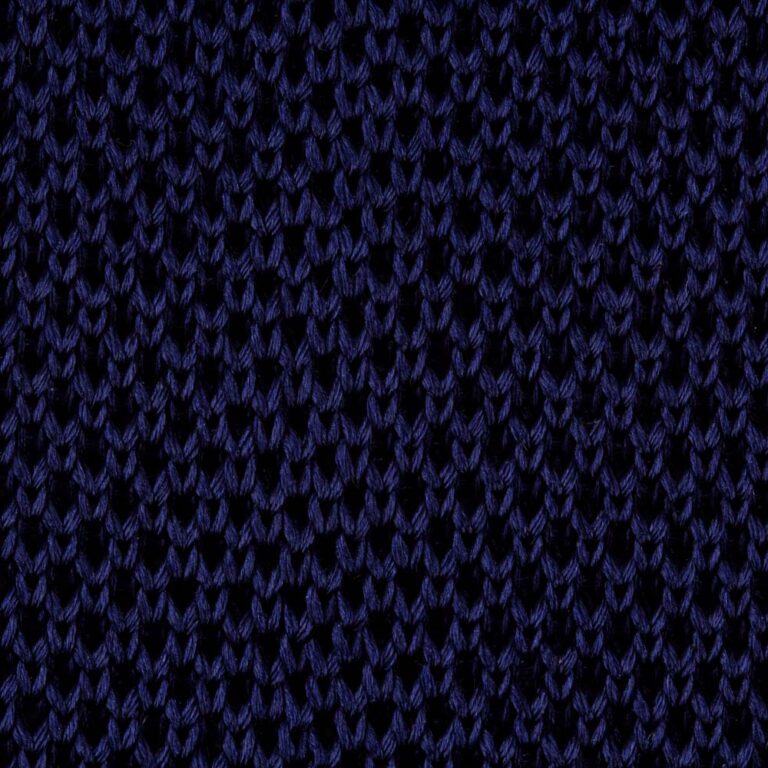 navy-knitted-tie