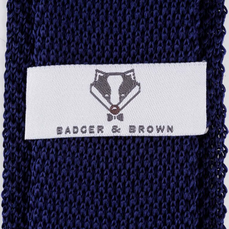 navy-knitted-tie