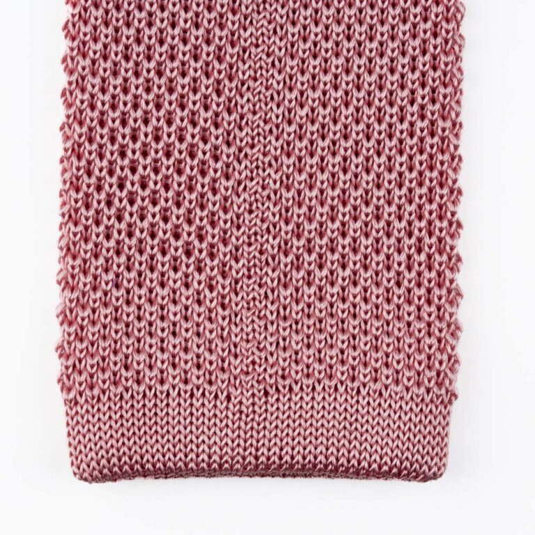 pastel-pink-knitted-tie