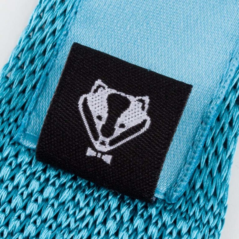 teal-knitted-tie