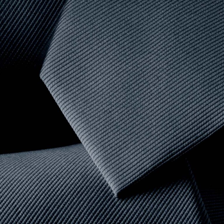 charcoal-ribbed-tie