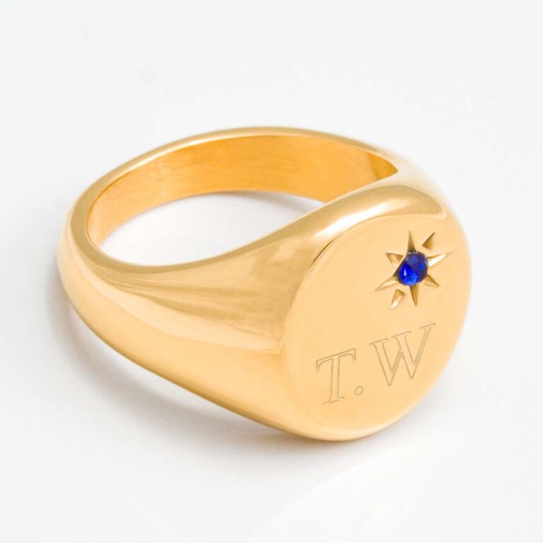 sapphire-engraved-gold-ring