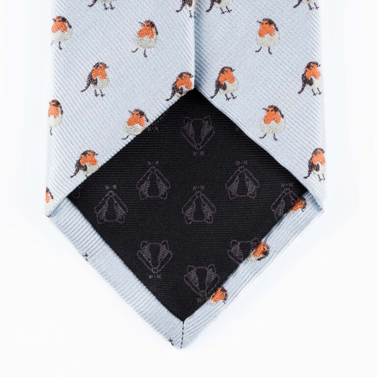 robin-tie
