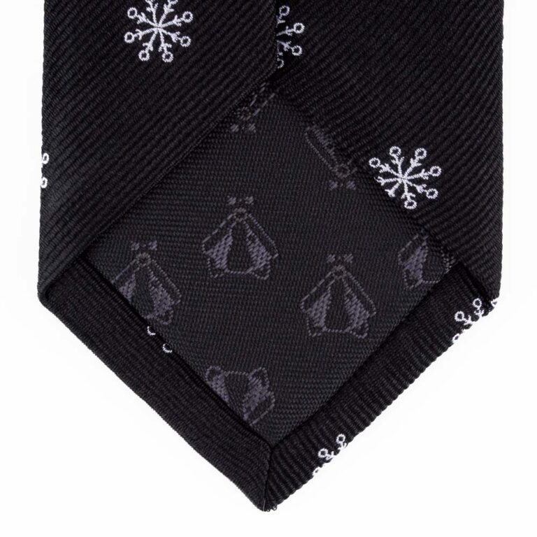 snowflake-tie