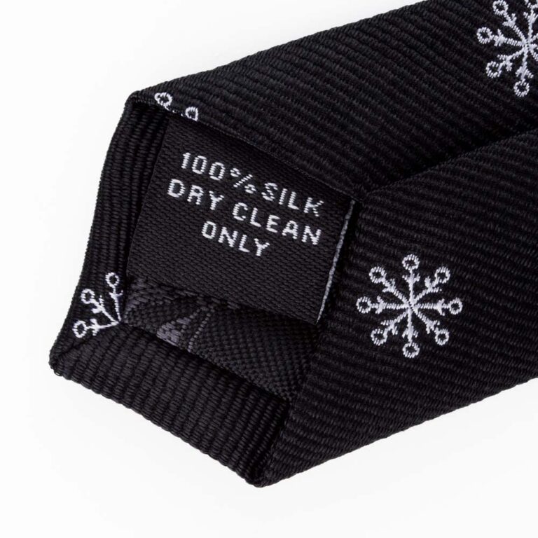 snowflake-tie