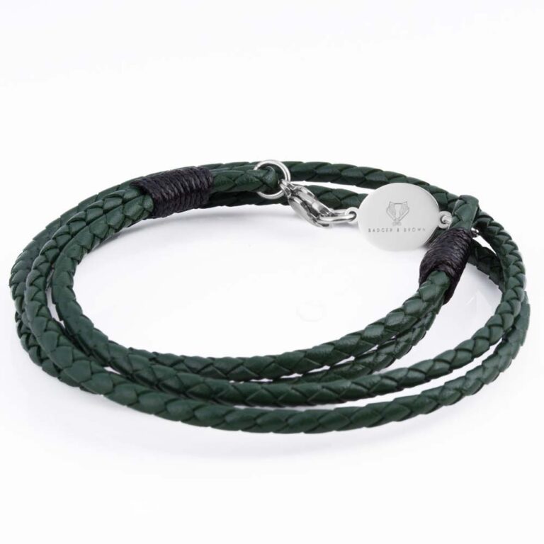 green-oval-clasp-braided-leather-bracelet