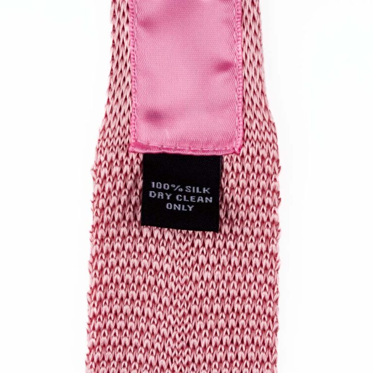 pastel-pink-knitted-tie