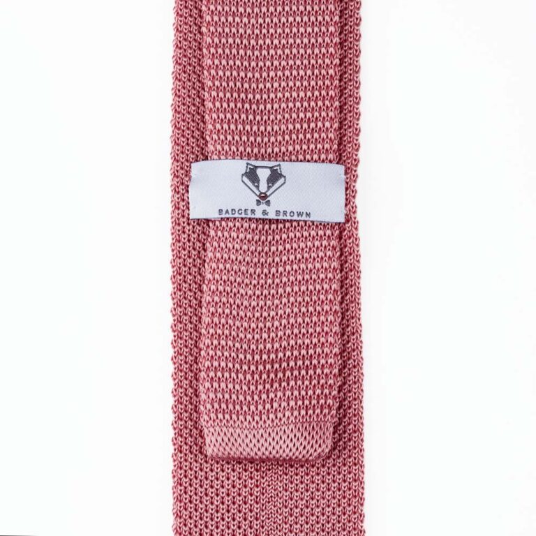 pastel-pink-knitted-tie