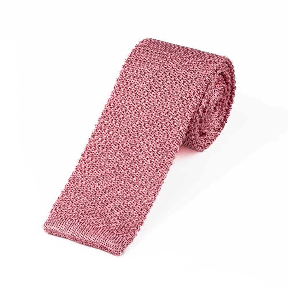 pastel-pink-knitted-tie